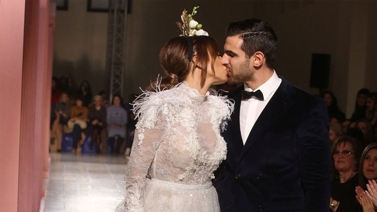 Ελένη Χατζίδου: H πρώτη φωτογραφία με τη νεογέννητη κόρη της